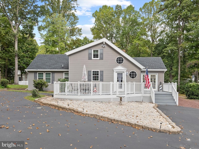 view of front of house featuring a wooden deck