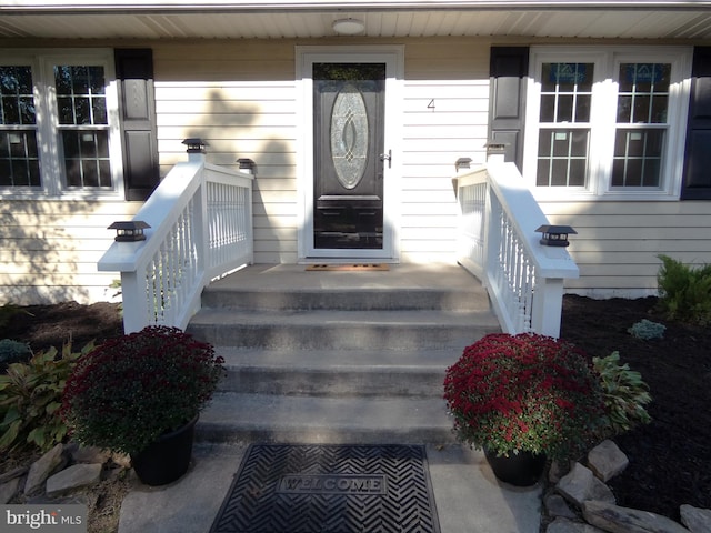 view of property entrance