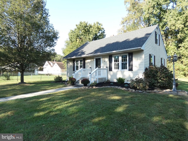 view of front of house featuring a front yard