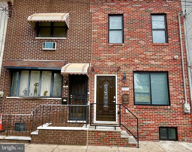 view of townhome / multi-family property