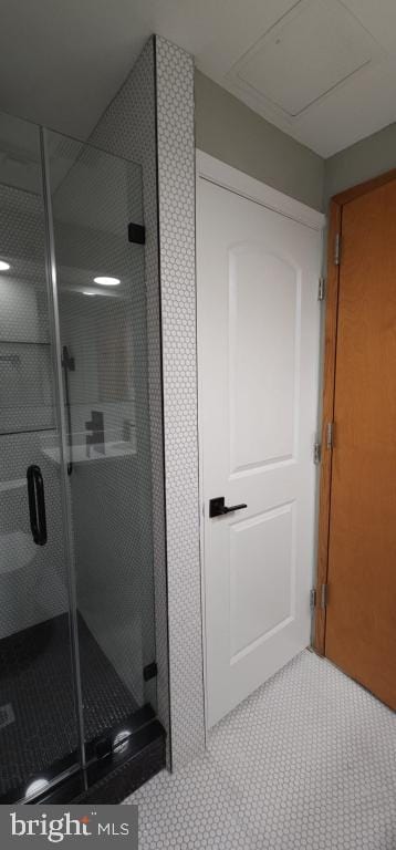 bathroom featuring walk in shower