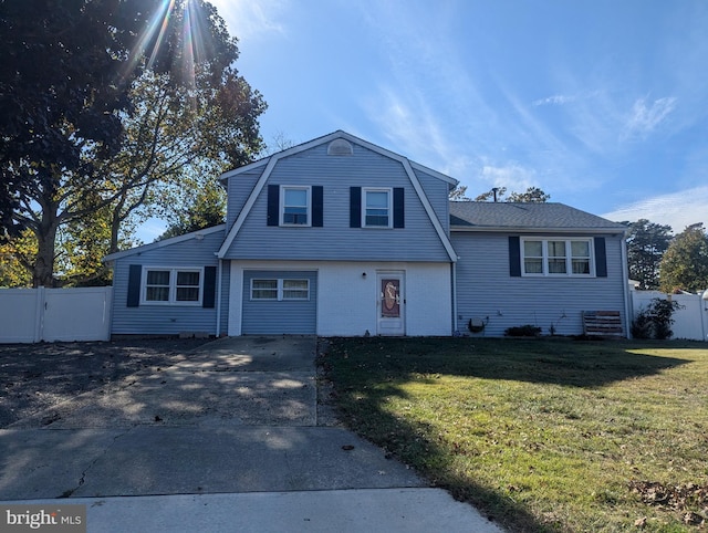 view of front of home with a front yard