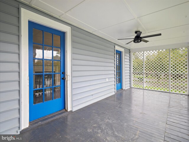 view of patio with ceiling fan