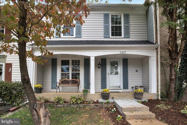 view of front of home featuring a porch