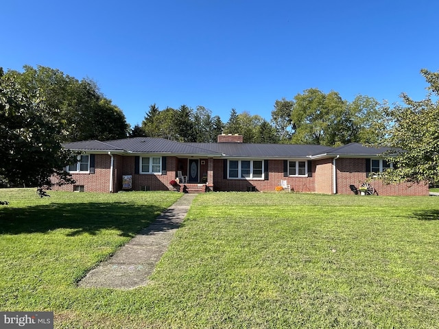 single story home with a front yard