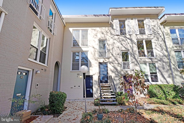 view of townhome / multi-family property