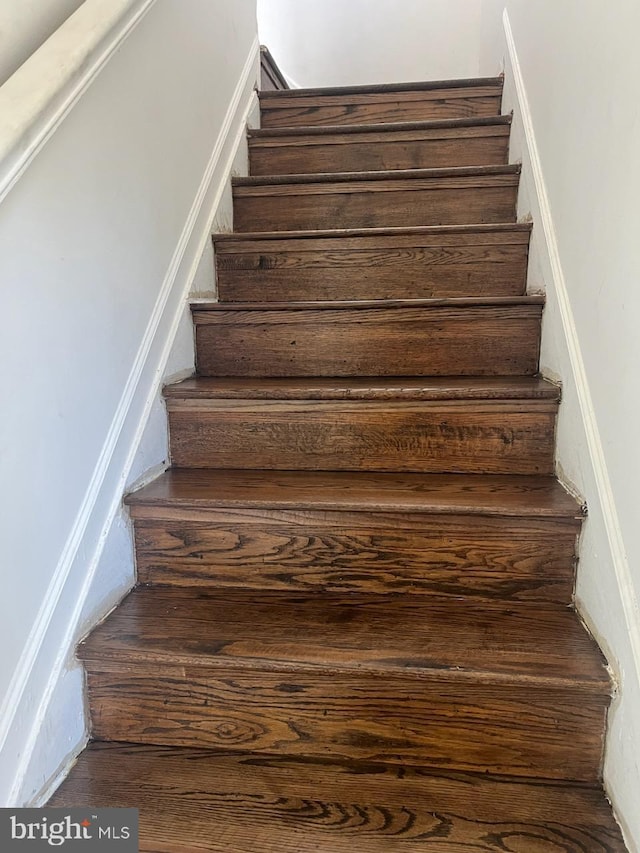 3837 1st St SE, Washington, DC 20032 - view of stairway