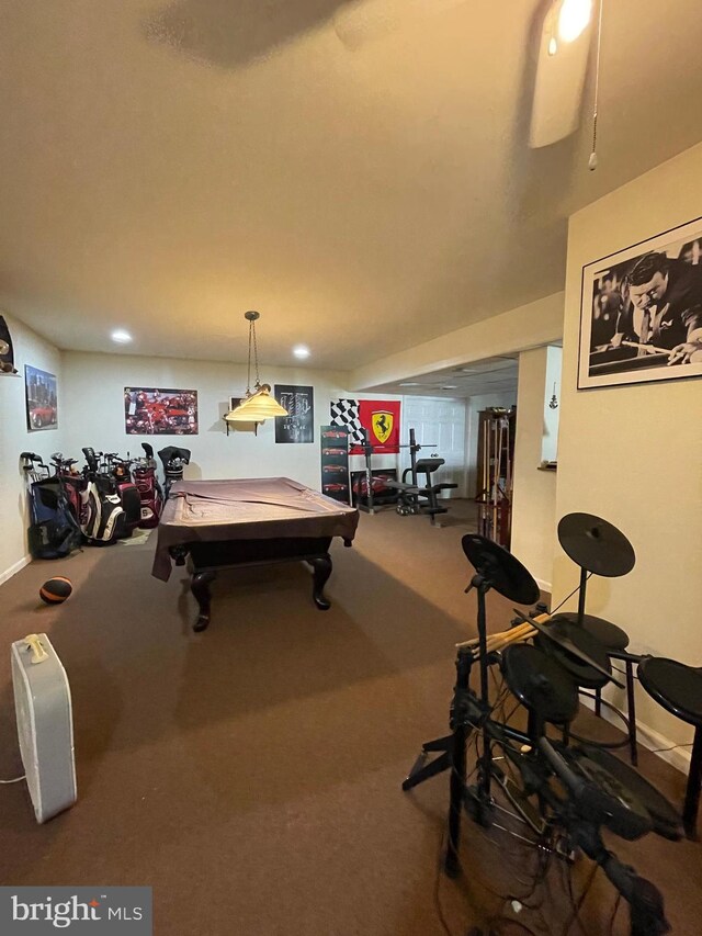 playroom with carpet floors and pool table