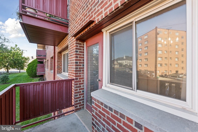 exterior space featuring a balcony