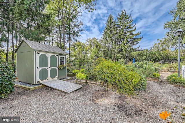 view of outbuilding