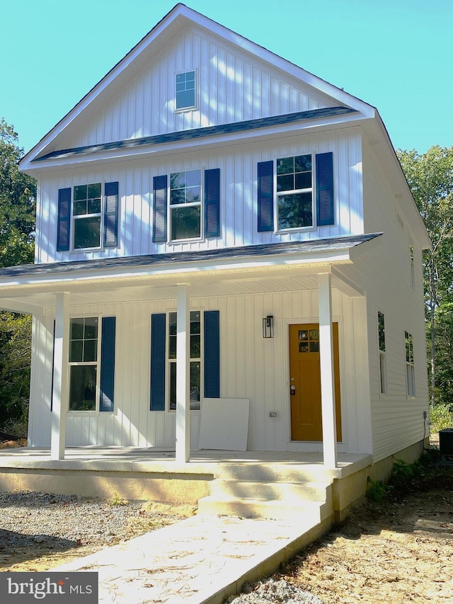 view of front of home with covered porch