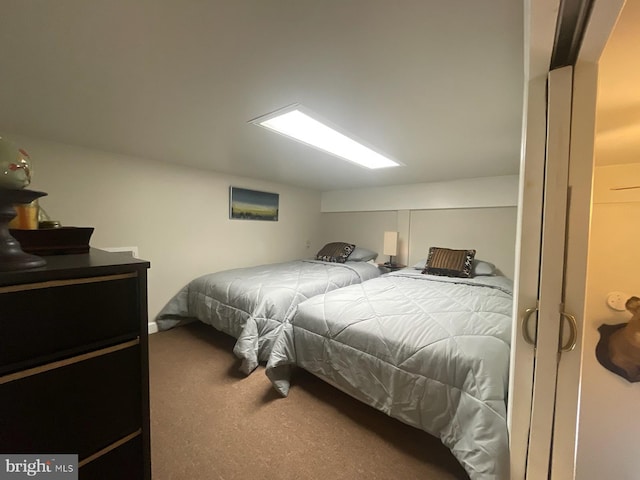 bedroom with carpet