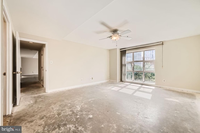 empty room with ceiling fan