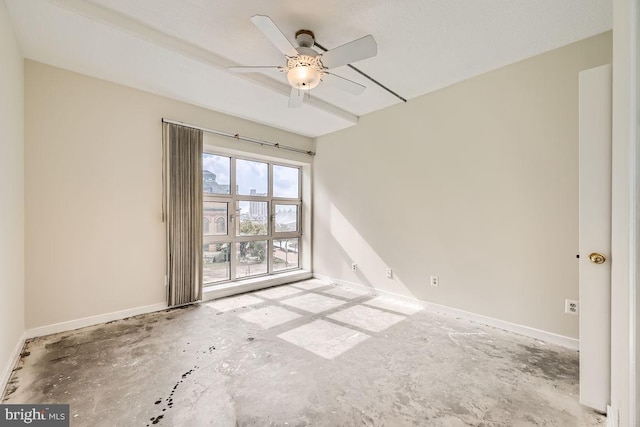 empty room with ceiling fan