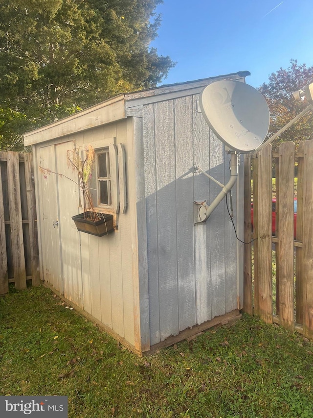 view of outdoor structure