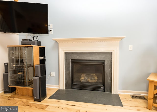 room details featuring hardwood / wood-style flooring