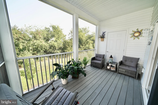 view of sunroom / solarium