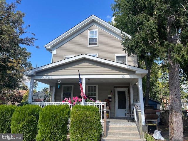 view of front of house with covered porch