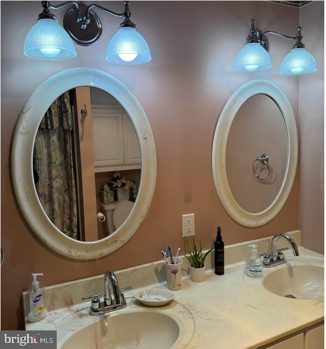 bathroom with vanity