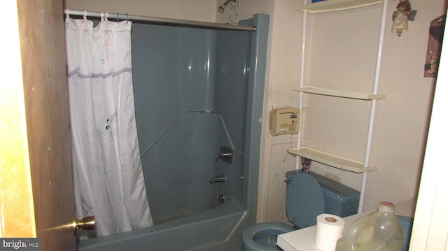 bathroom with toilet and shower / bath combination with curtain