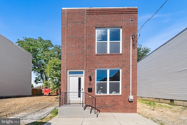 view of front of house