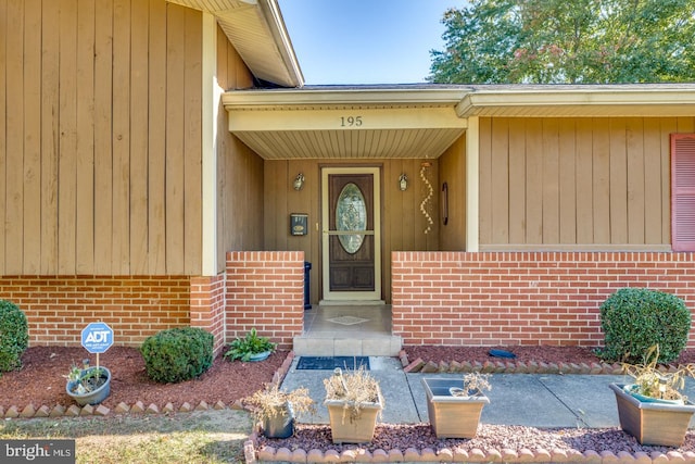 view of property entrance