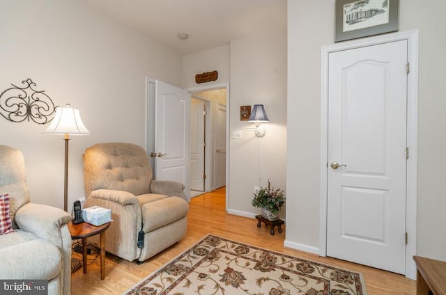 living area with light wood-type flooring