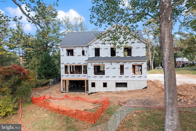 view of front of property featuring a deck