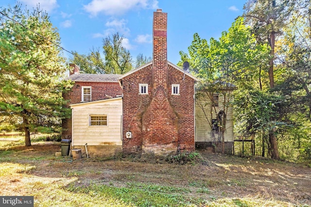 6753 Dickerson Rd, Dickerson, MD 20842 - back of property featuring a chimney