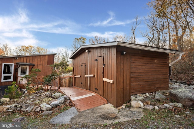 view of outbuilding