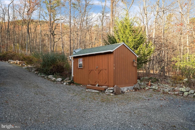 view of outbuilding