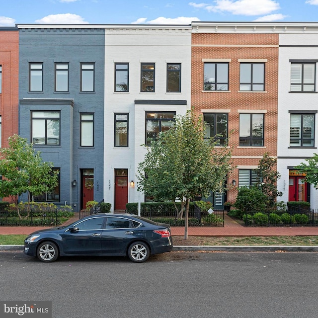 1321 D St SE, Washington DC, 20003, 4 bedrooms, 4.5 baths townhouse for sale