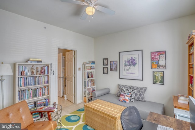 bedroom featuring ceiling fan