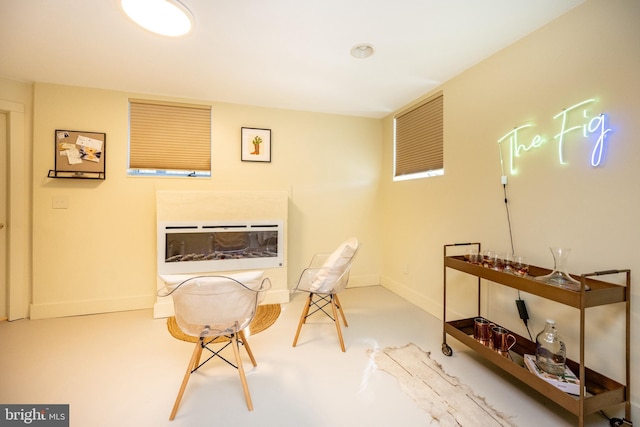 621 Paradise Hts, Oakland, MD 21550 - sitting room featuring baseboards