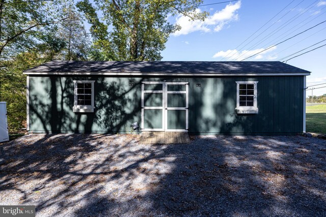 view of outbuilding