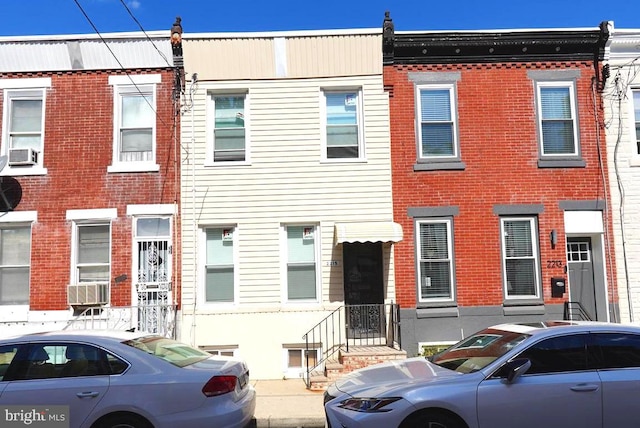 2215 Watkins St, Philadelphia PA, 19145, 2 bedrooms, 1.5 baths townhouse for sale