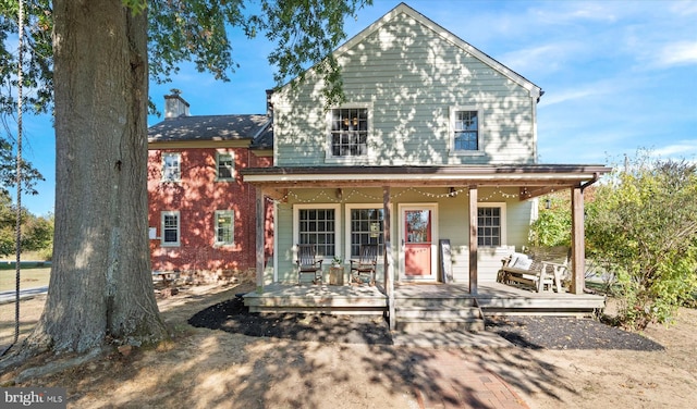 view of front of house featuring a porch