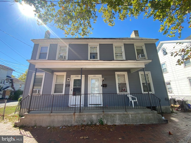 view of front facade with covered porch