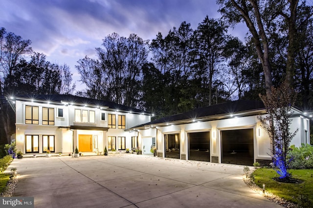 view of front of house featuring a garage