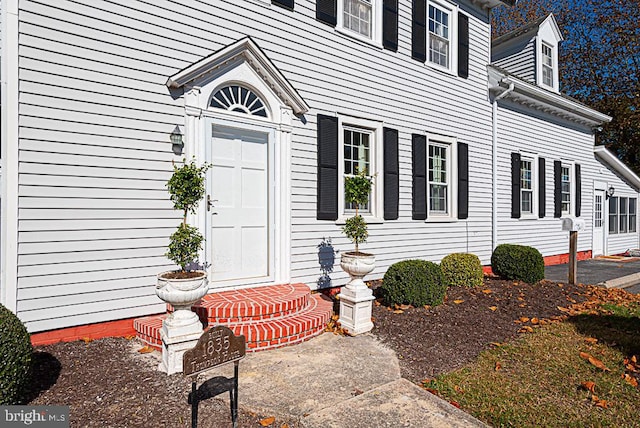 view of property entrance