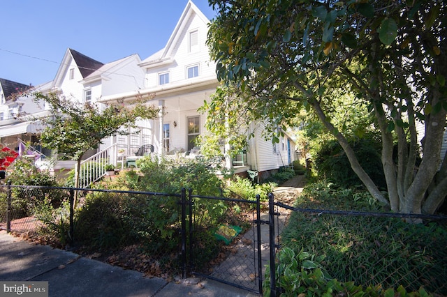 view of front of house with a porch