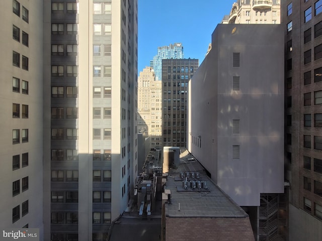 1420 Locust St Unit 10C, Philadelphia, PA 19102 - city view