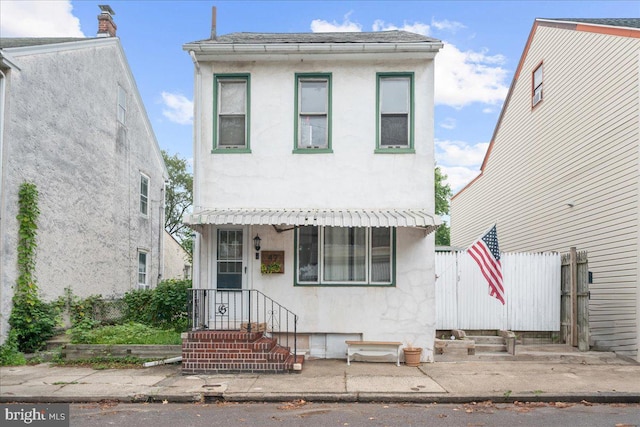 view of front of home