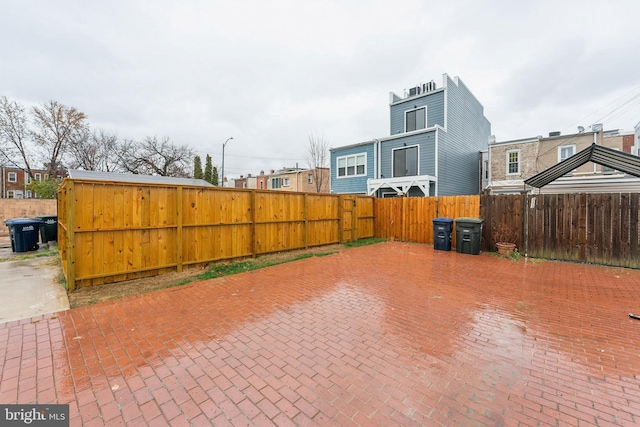 view of yard featuring a patio