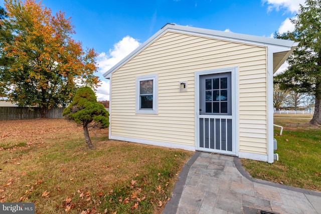 exterior space featuring a yard