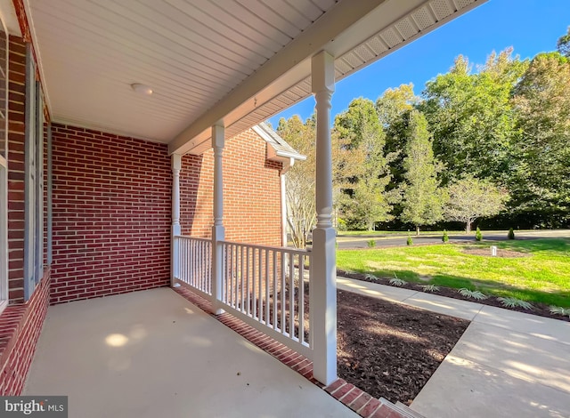 view of patio / terrace with covered porch