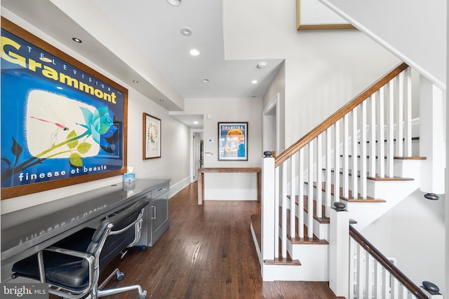 office area with dark hardwood / wood-style floors