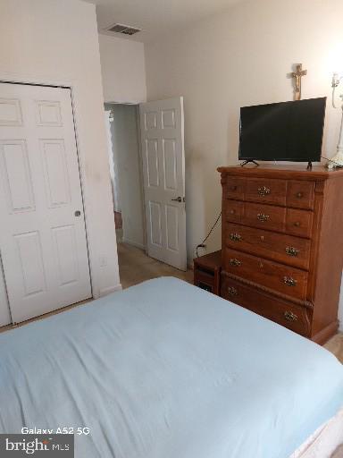 bedroom with a closet