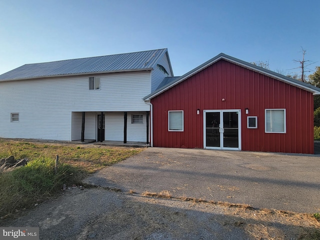 view of outbuilding