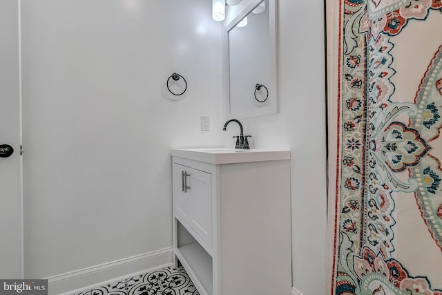 bathroom with vanity